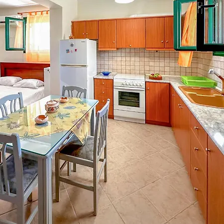 3 Bedroom In Holiday home Xylokastro