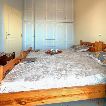 3 Bedroom In * Xylokastro