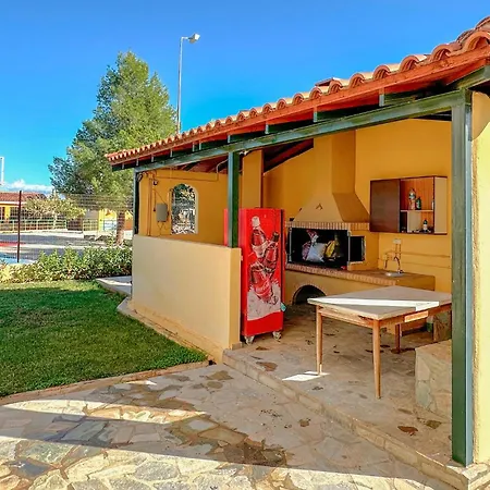 3 Bedroom In Holiday home